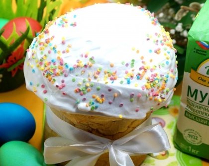 Пасхальный кулич с цукатами