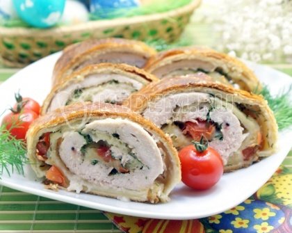 Рулет с курицей и помидорами